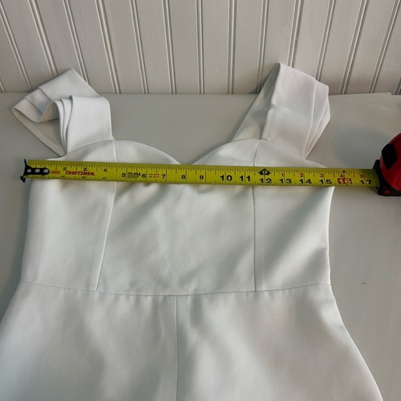 Alice + Olivia Iman Cap-Sleeve Sweetheart Romper White Bridal Size 4 - Picture 12 of 13